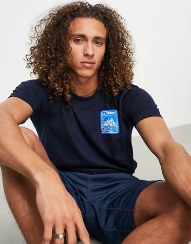 Adidas - Terrex - T-shirt blu navy con etichetta del logo - adidas performance - Modalova