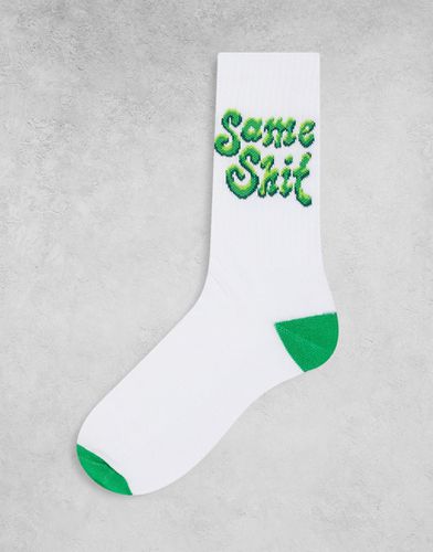 Calzini sportivi con scritta verde "Same Shit"-Bianco - ASOS DESIGN - Modalova