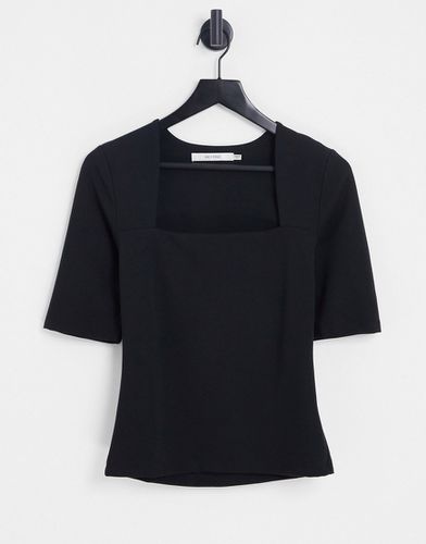Malba - T-shirt in jersey nero con scollo squadrato - Gestuz - Modalova