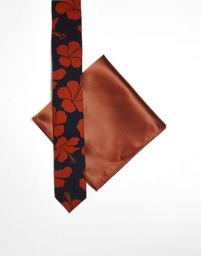 Cravatta a fiori e fazzoletto da taschino arancione - Devils Advocate - Modalova