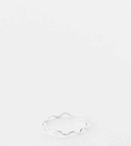 Anello ondulato in argento sterling - Kingsley Ryan - Modalova