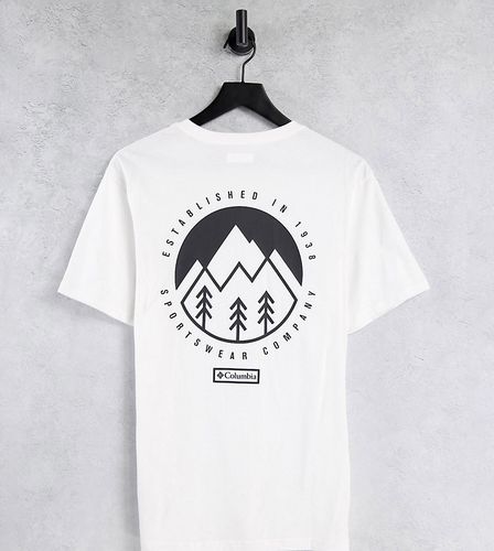 In esclusiva per ASOS - - Tillamook - T-shirt in bianco - Columbia - Modalova