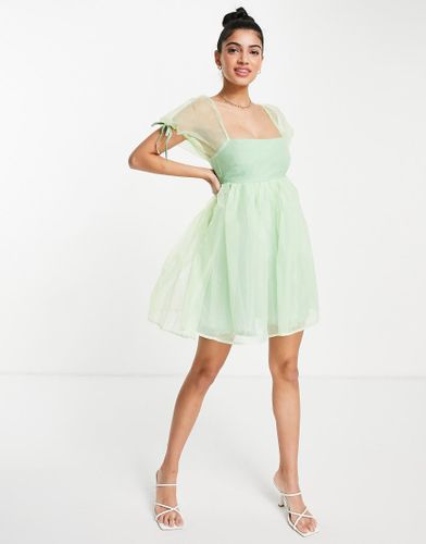 Vestito corto stile baby doll con scollo squadrato e maniche a sbuffo, colore verde chiaro - Love Triangle - Modalova