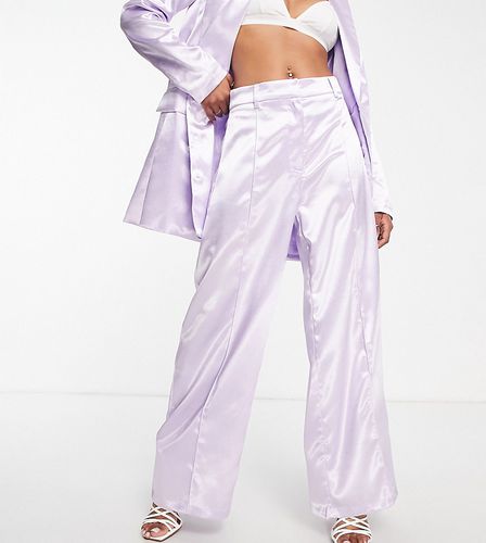 Pantaloni sartoriali in raso lilla in coordinato-Multicolore - Liquorish Petite - Modalova