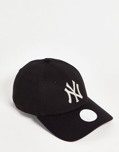 NY 9forty - Cappellino con logo argento metallico - New Era - Modalova