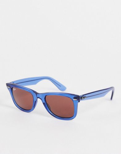 Wayfarer - Occhiali da sole classici blu con lenti rosse-Multicolore - Ray-Ban - Modalova