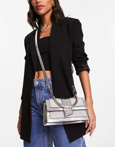 Borsa a tracolla argento con patta - River Island - Modalova