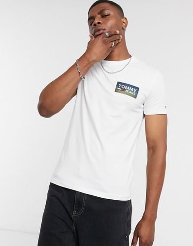 T-shirt bianca attillata skinny con logo a stemma-Bianco - Tommy Jeans - Modalova