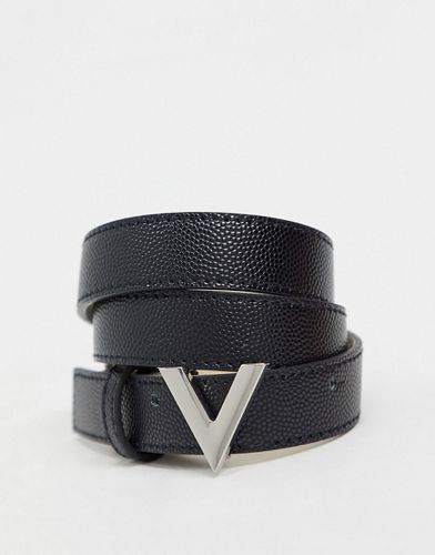 Divina - Cintura nera con fibbia a V argento-Nero - Valentino Bags - Modalova
